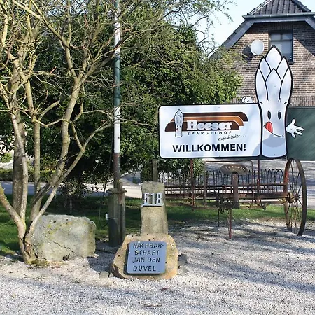 Apartment Heeser Spargelhof Ferienwohnung Landblick *