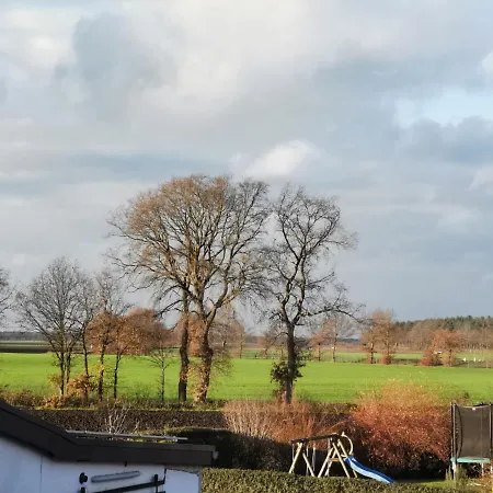 Apartment Heeser Spargelhof Ferienwohnung Landblick *